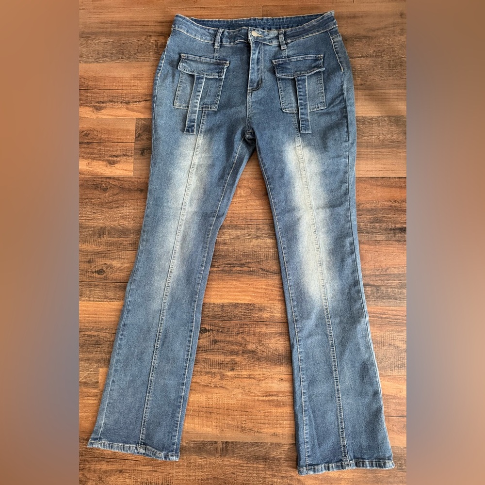Women’s Jeans 32”x31” Unbranded Medium Wash 70’s Stretch Denim Wide Leg Bottom